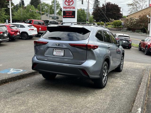 2021 Toyota Highlander Hybrid XLE