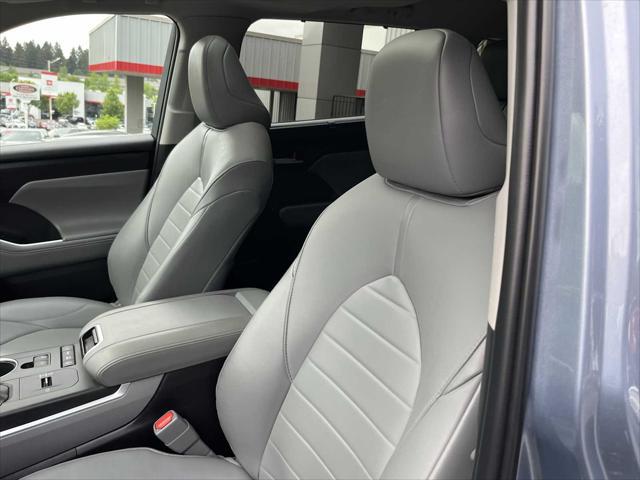 2021 Toyota Highlander Hybrid XLE