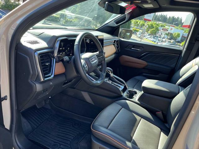 2024 GMC Canyon 4WD AT4