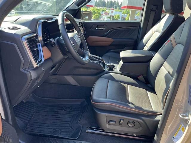 2024 GMC Canyon 4WD AT4