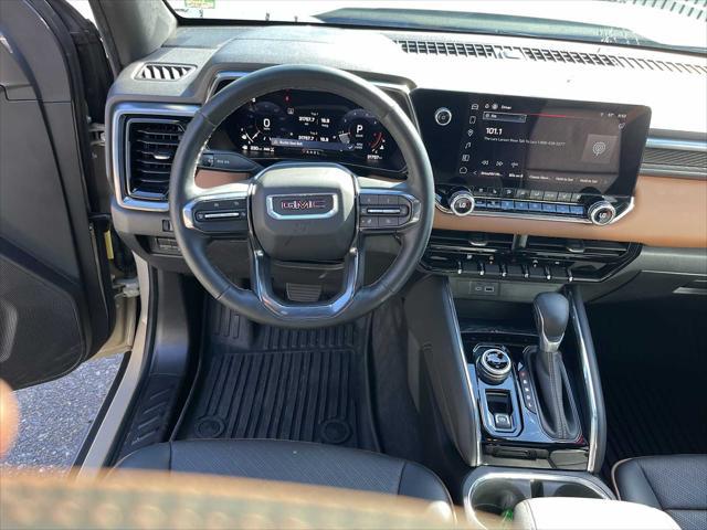 2024 GMC Canyon 4WD AT4