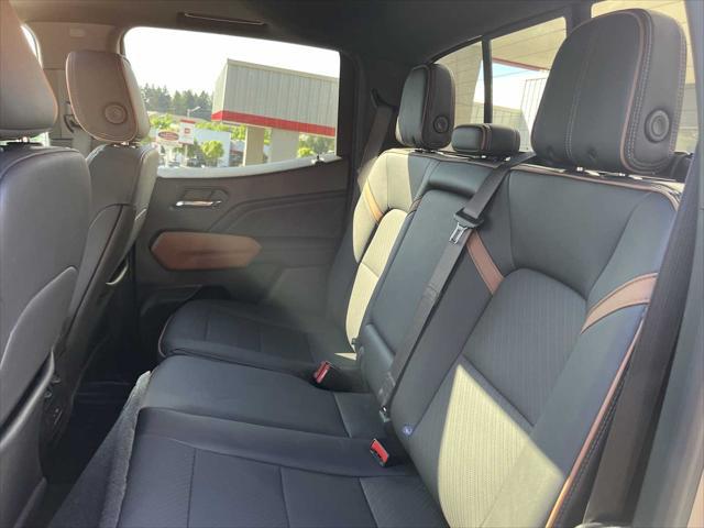 2024 GMC Canyon 4WD AT4