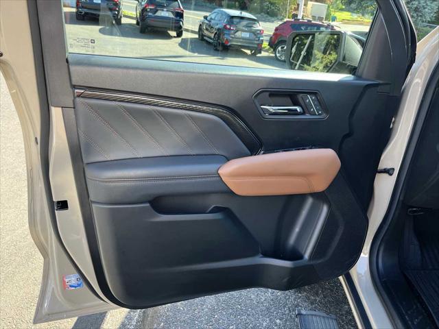 2024 GMC Canyon 4WD AT4
