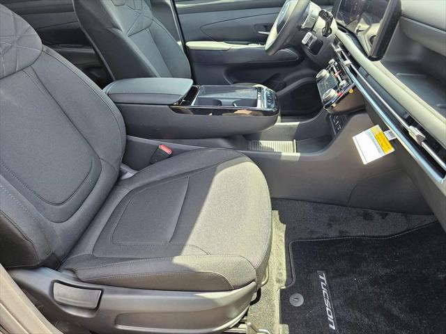 2026 Hyundai Tucson Hybrid Blue SE