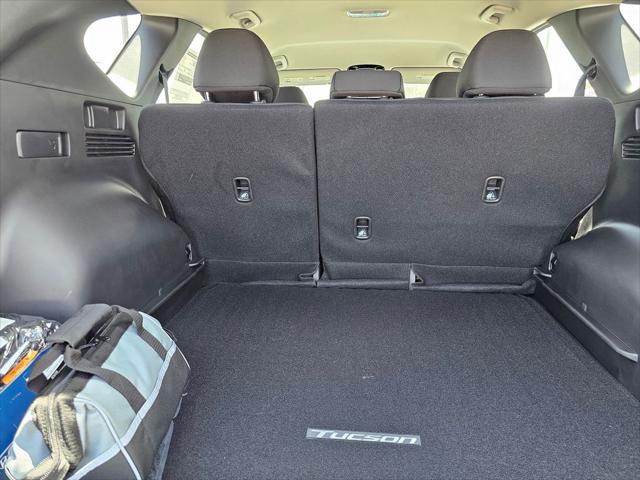 2026 Hyundai Tucson Hybrid Blue SE