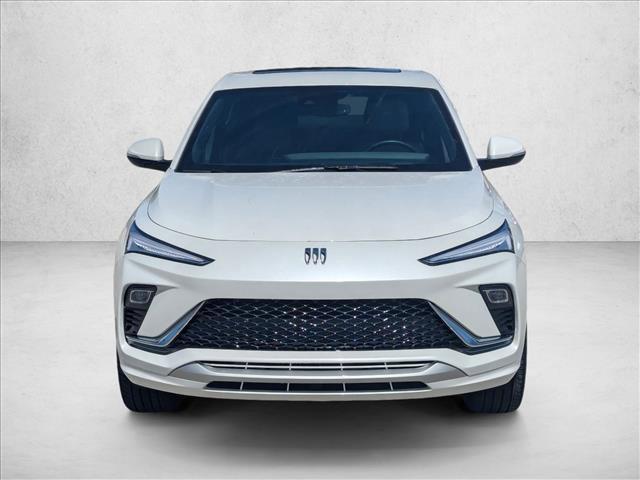 2024 Buick NV Avenir FWD