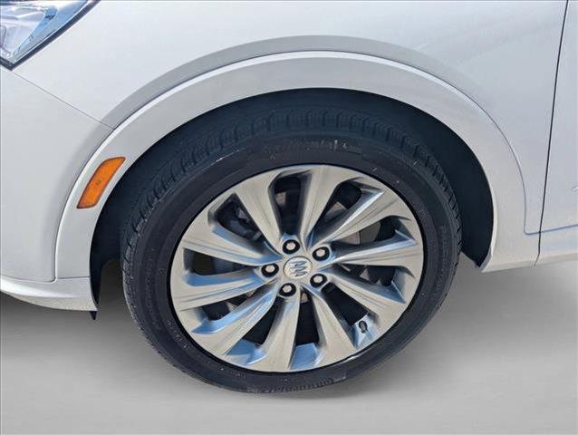 2024 Buick NV Avenir FWD