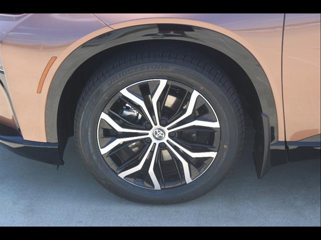 2026 Toyota Crown Signia XLE