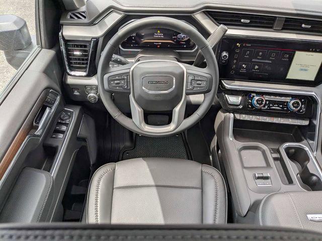 2026 GMC Sierra 2500HD Crew Cab, Standard Bed, Denali, 4WD