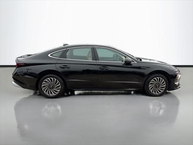 2025 Hyundai Sonata Hybrid Limited