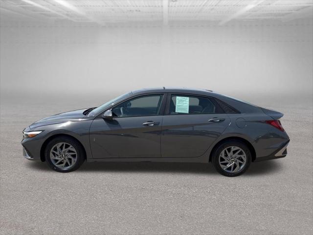 2024 Hyundai Elantra Hybrid Blue