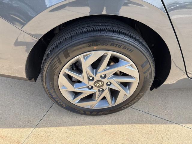 2024 Hyundai Elantra Hybrid Blue
