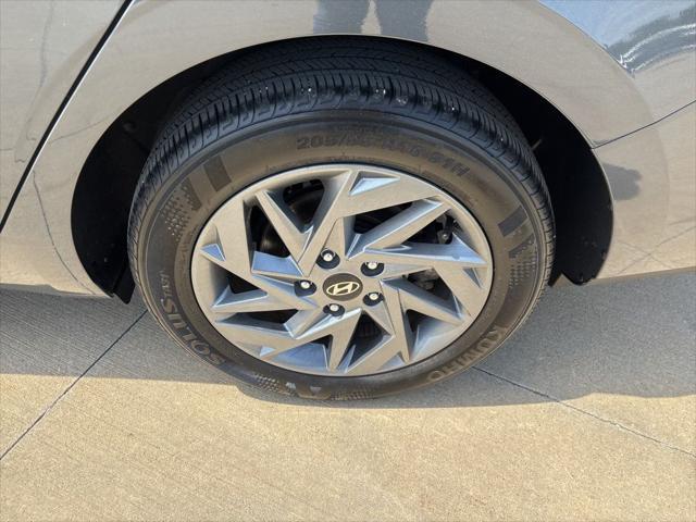 2024 Hyundai Elantra Hybrid Blue