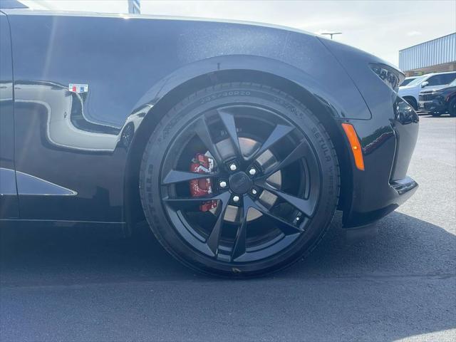 2023 Chevrolet Camaro 2LT