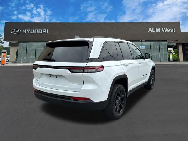 2025 Jeep Grand Cherokee Altitude 4x4
