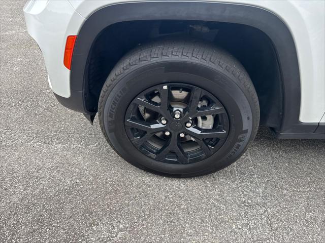 2025 Jeep Grand Cherokee Altitude 4x4