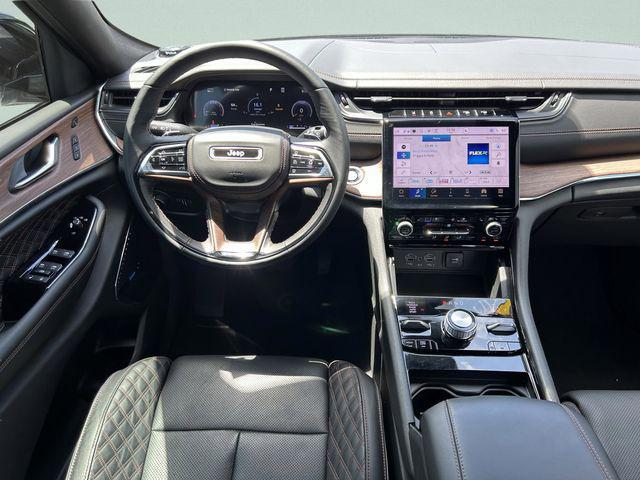 2023 Jeep Grand Cherokee L Summit 4x4