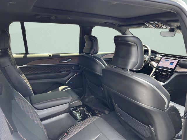 2023 Jeep Grand Cherokee L Summit 4x4
