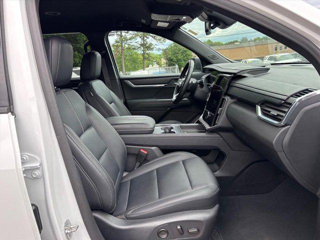 2024 GMC Acadia FWD Elevation