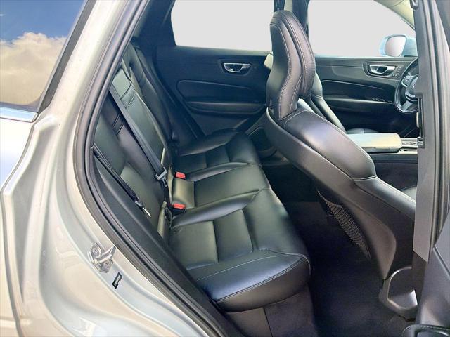 2019 Volvo XC60 T5 Momentum