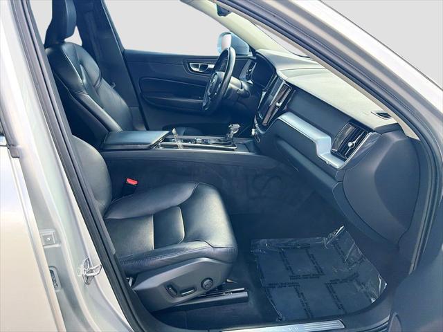 2019 Volvo XC60 T5 Momentum