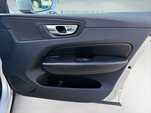 2019 Volvo XC60 T5 Momentum