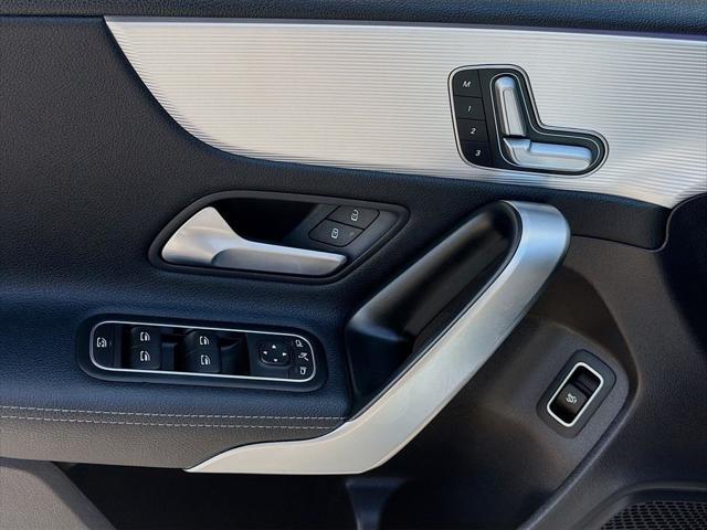 2020 Mercedes-Benz A 220 A 220