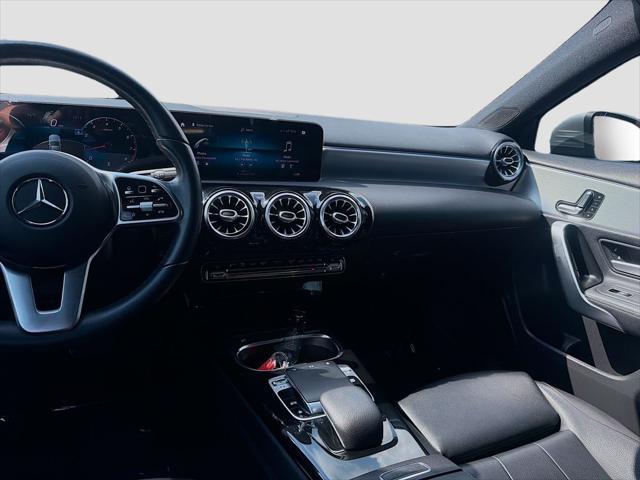 2020 Mercedes-Benz A 220 A 220
