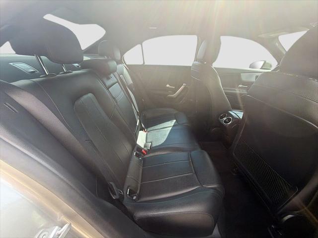 2020 Mercedes-Benz A 220 A 220