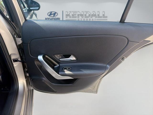 2020 Mercedes-Benz A 220 A 220