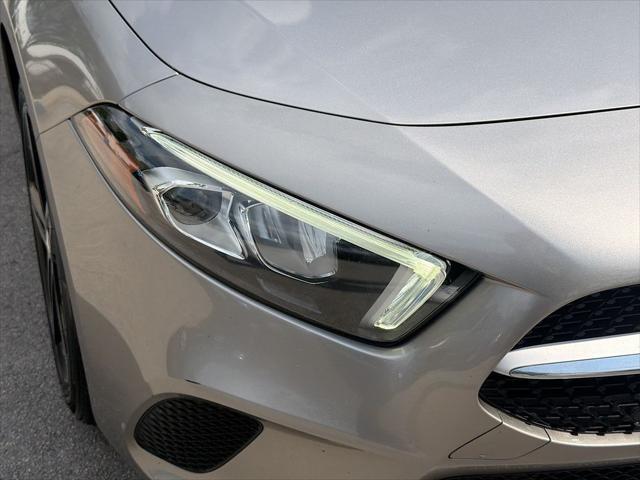 2020 Mercedes-Benz A 220 A 220