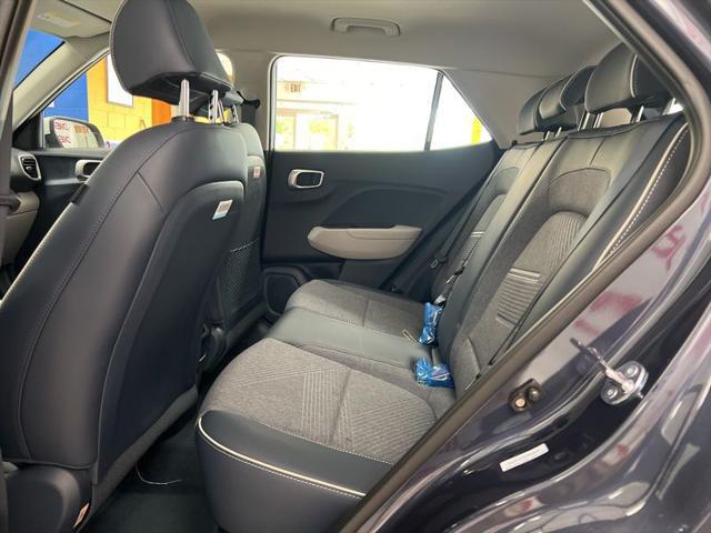 2026 Hyundai Venue SEL w/Two-Tone Roof
