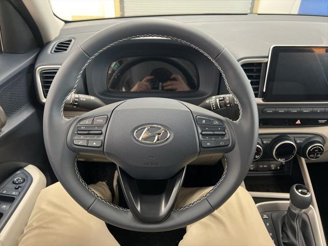 2026 Hyundai Venue SEL w/Two-Tone Roof