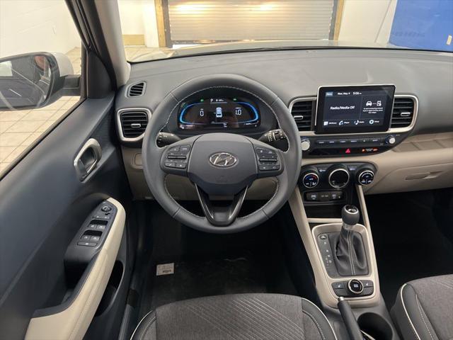 2026 Hyundai Venue SEL w/Two-Tone Roof