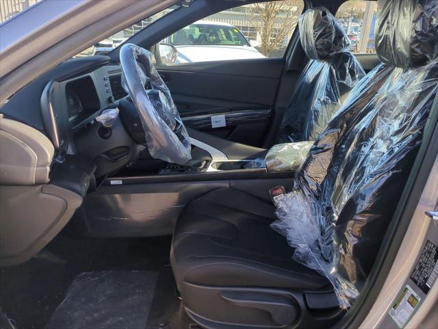 2026 Hyundai Elantra SEL Sport Premium