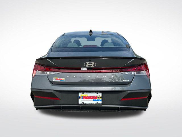 2026 Hyundai Elantra Hybrid SEL Sport