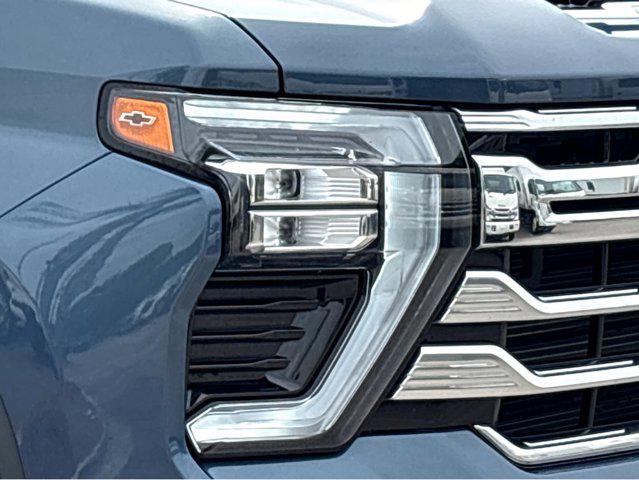 2025 Chevrolet Silverado 2500HD 4WD Crew Cab Standard Bed High Country