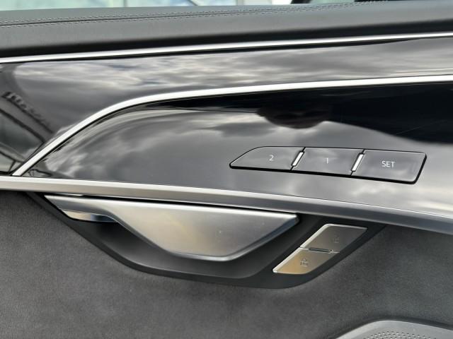 2022 Audi S8 TFSI quattro Tiptronic