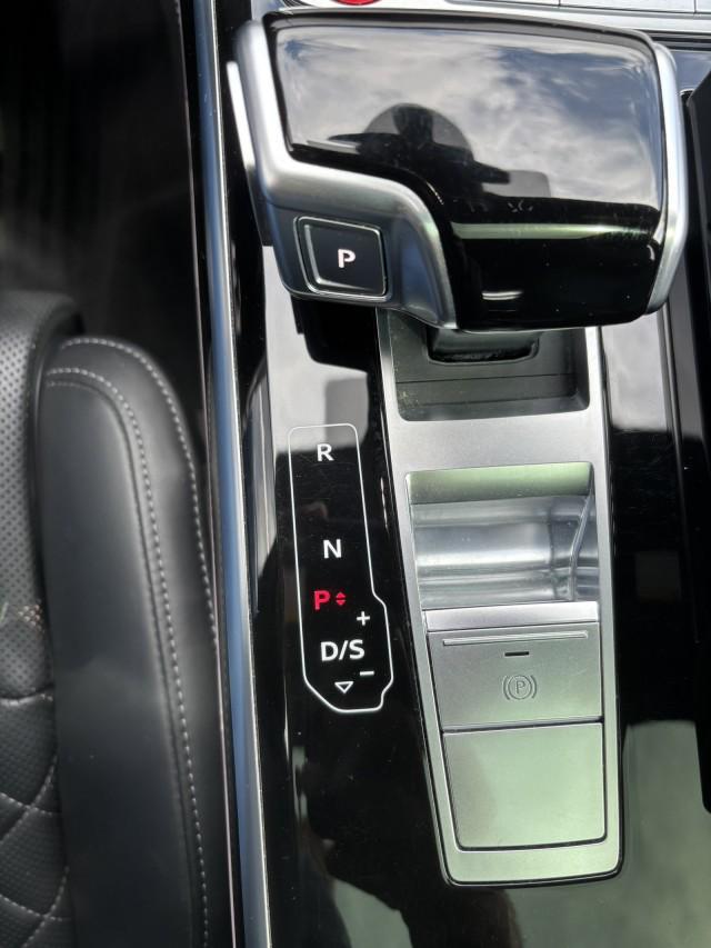 2022 Audi S8 TFSI quattro Tiptronic