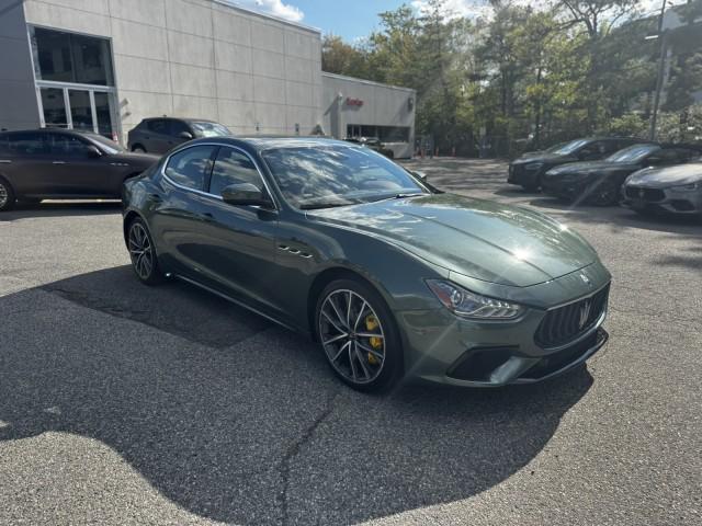 2022 Maserati Ghibli Modena Q4
