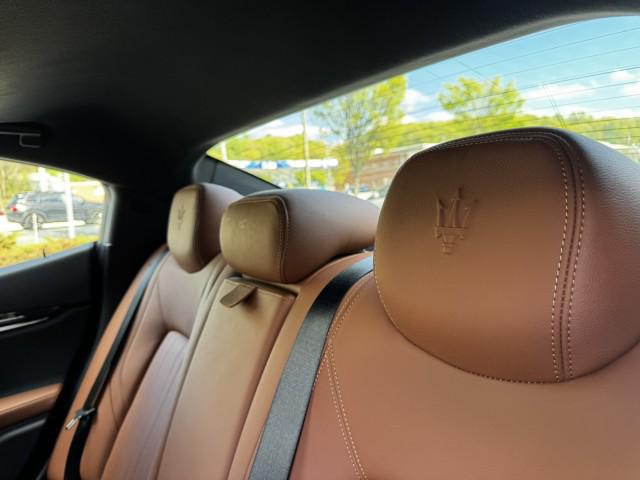 2022 Maserati Ghibli Modena Q4