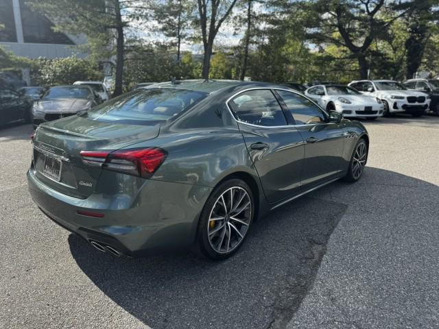2022 Maserati Ghibli Modena Q4
