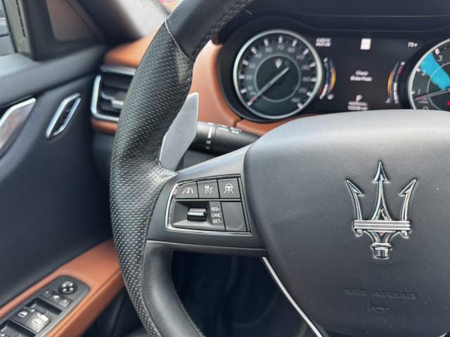 2022 Maserati Ghibli Modena Q4