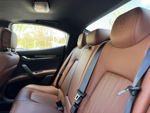 2022 Maserati Ghibli Modena Q4