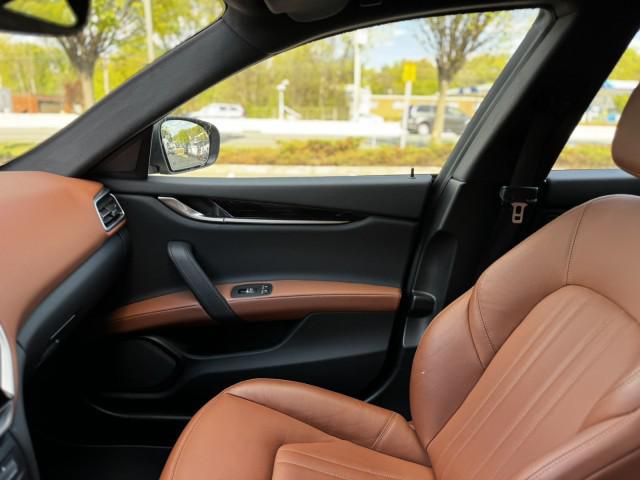 2022 Maserati Ghibli Modena Q4