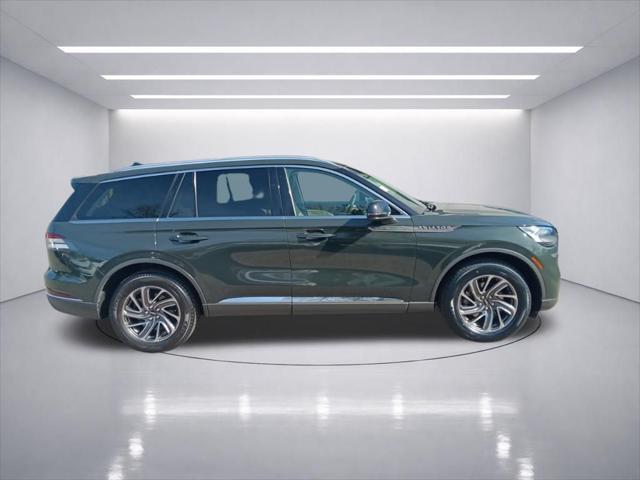 2022 Lincoln Aviator Standard