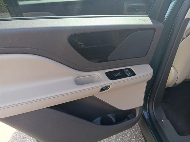 2022 Lincoln Aviator Standard