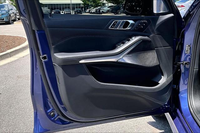2024 BMW xB ALPINA XB7