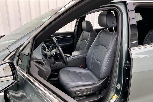 2023 Buick Enclave Premium AWD