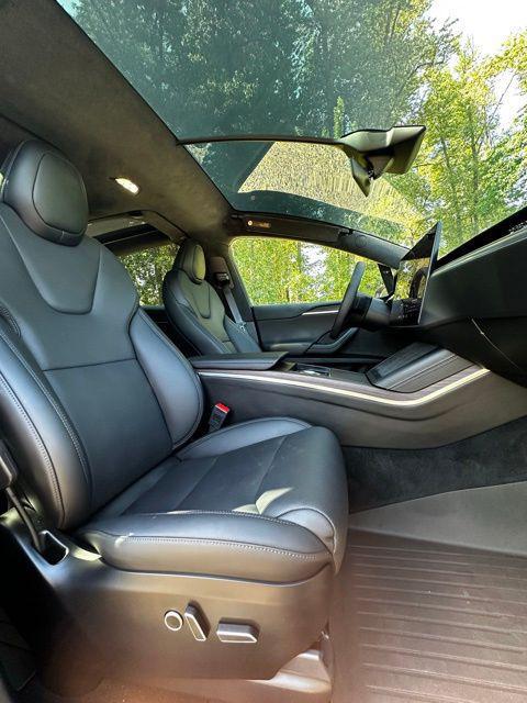 2024 Tesla Model X Long Range
